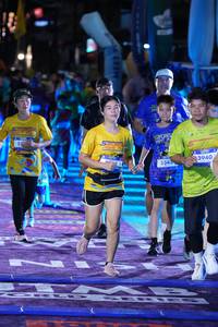 BIB: 3343, 3940
                            <button type="button" onclick="openModal(26224308)" class="btn btn-primary btn-sm float-right btn-popup" data-toggle="modal" data-target=".modal-high-quality">
                        <i class="fas fa-shopping-cart"></i> Add to Cart
                    </button>
                                            <button type="button" onclick="isThisMe(26224308, true)" class="btn btn-success btn-sm float-right btn-popup btn-isme hidden" data-toggle="tooltip" data-placement="bottom" title="นี่คือรูปของคุณใช่ไหม คลิกที่นี่เพื่อเอาเข้าอัลบั้ม">
                        <i class="fas fa-plus"></i> Add to album
                    </button>
                    <button type="button" onclick="isThisMe(26224308, false)" class="btn btn-warning btn-sm float-right btn-popup btn-isnotme hidden">
                        <i class="fas fa-ban"></i> Remove from album
                    </button>